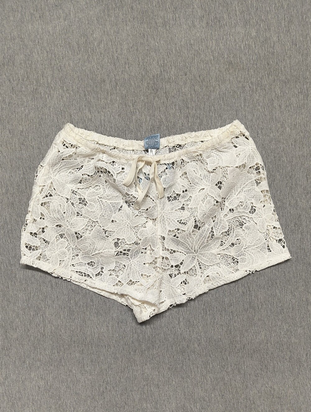 Shade & Shore Women’s Eyelet Swim Cover‑Up Shorts – Cream (Size S)